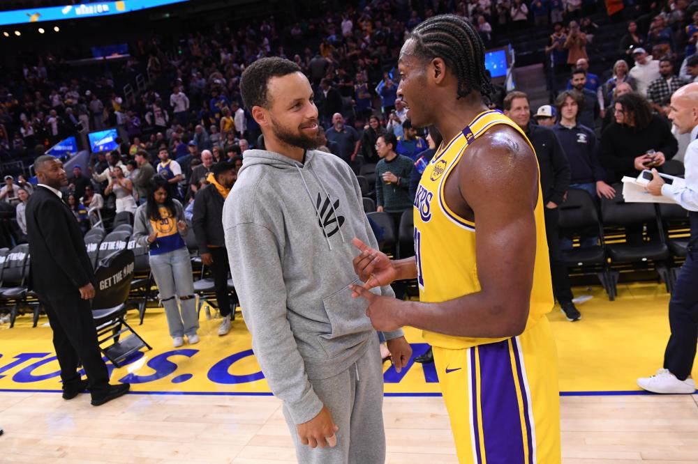 他迅速调整 他迅速调整